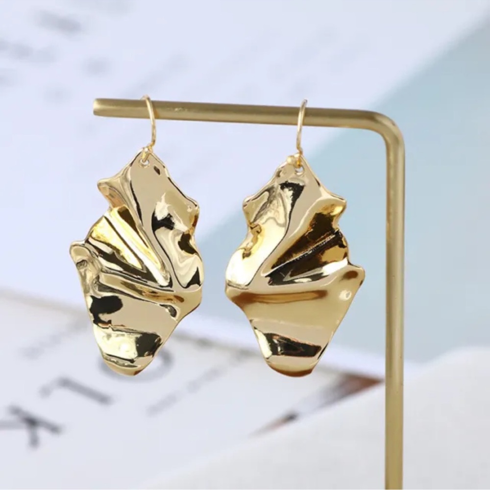$125 New Alexis Bittar Gold Plated Crumpled Metal Dangle Post Drop Earring